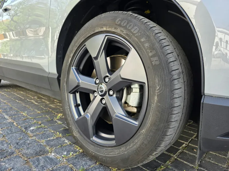 Jante de Dacia pintada em antracite
